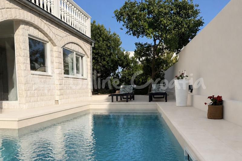 Casa Karma with swimming pool